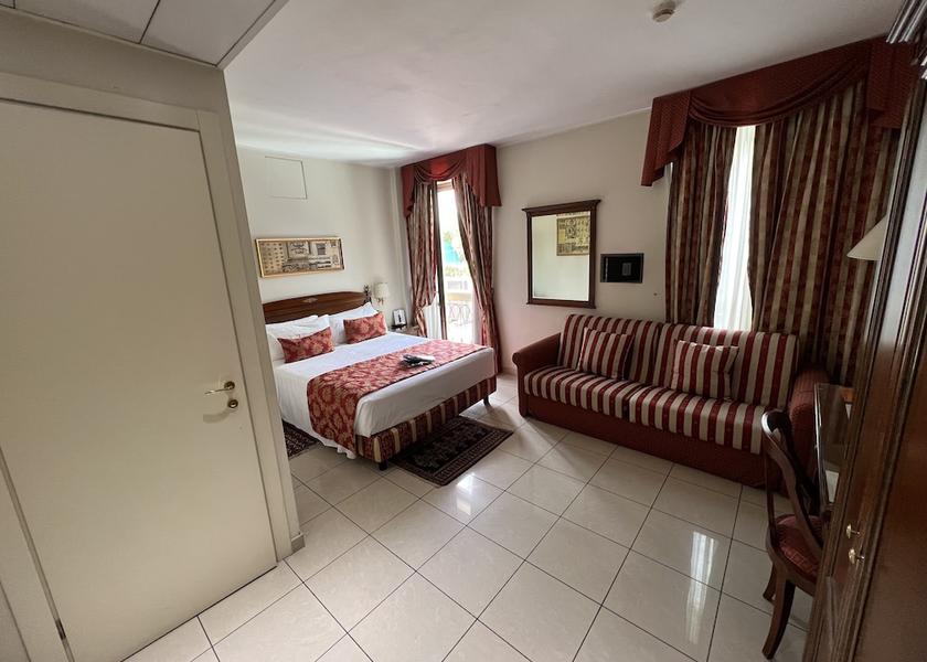 Piedmont Turin Room