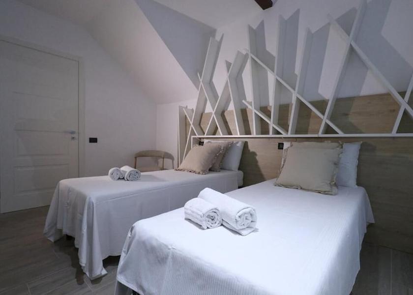 Piedmont Turin Room