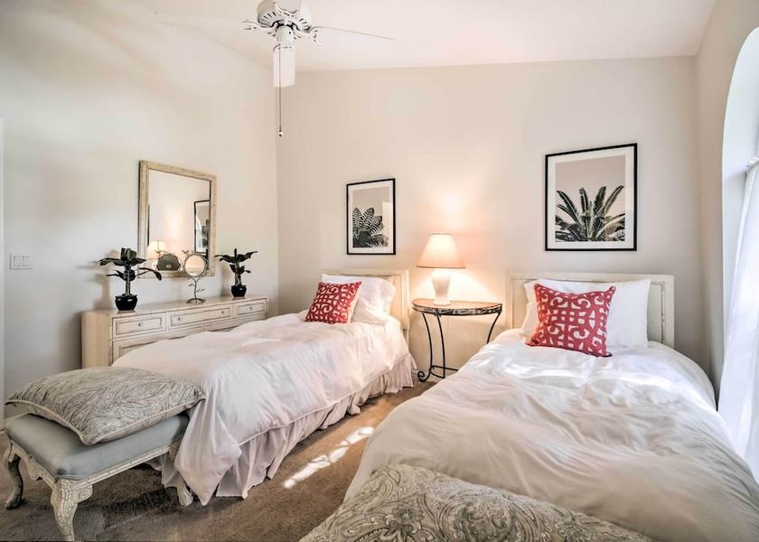 Florida Vero Beach Interior Entrance