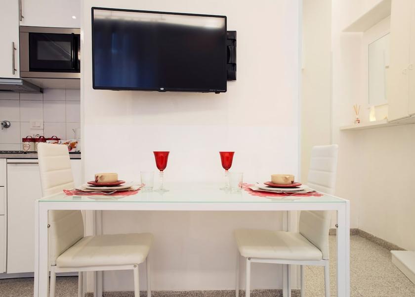 Emilia-Romagna Bologna In-Room Dining