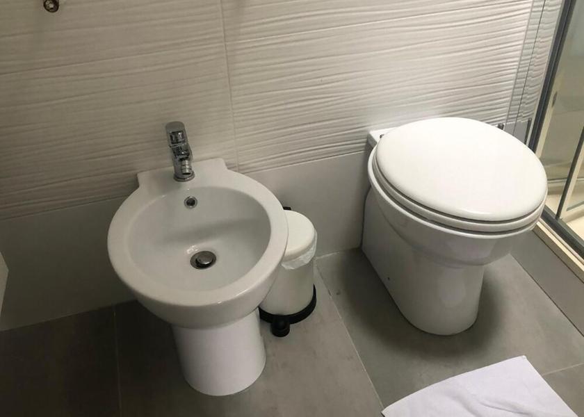 Emilia-Romagna Bologna Bathroom