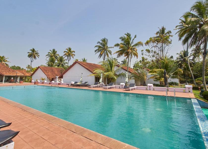 Kerala Kumarakom Pool