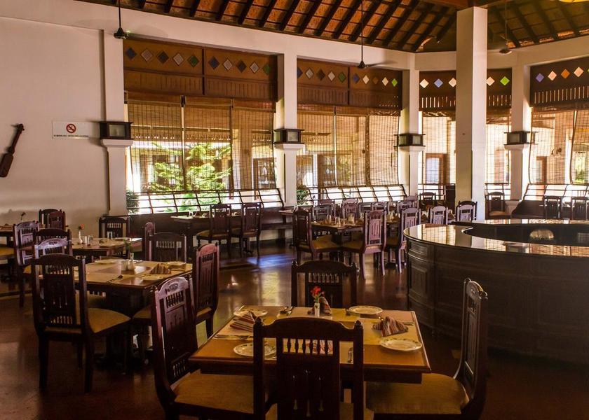 Kerala Kumarakom Food & Dining