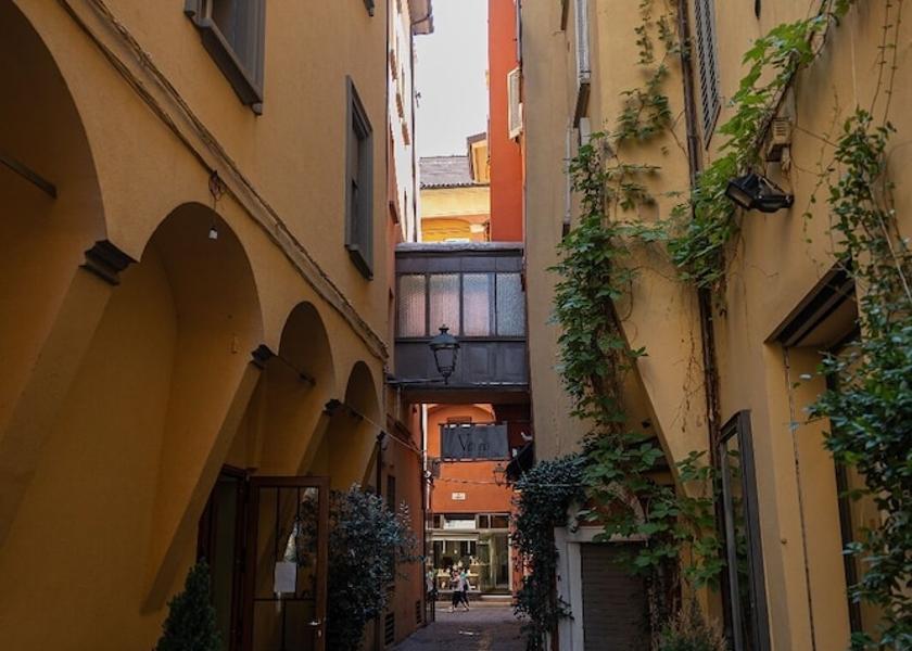 Emilia-Romagna Bologna Facade