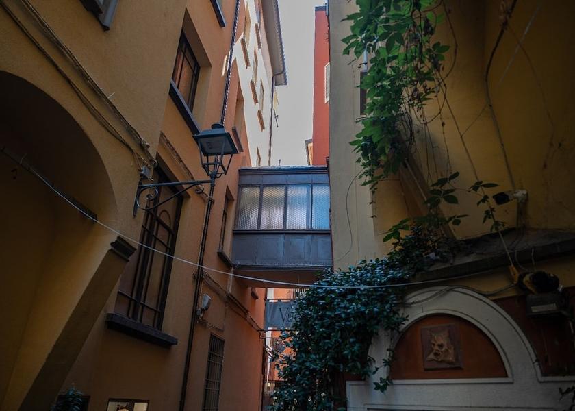 Emilia-Romagna Bologna Facade