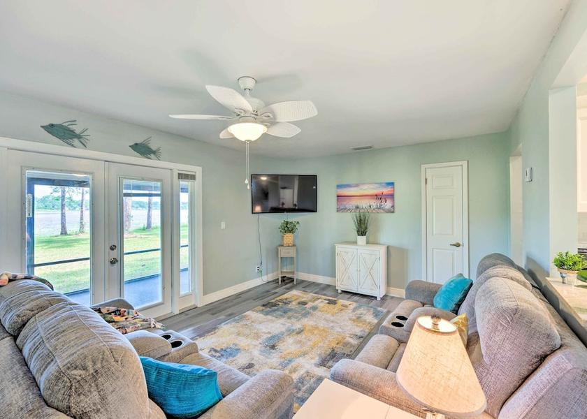 Florida Crescent City Interior Entrance