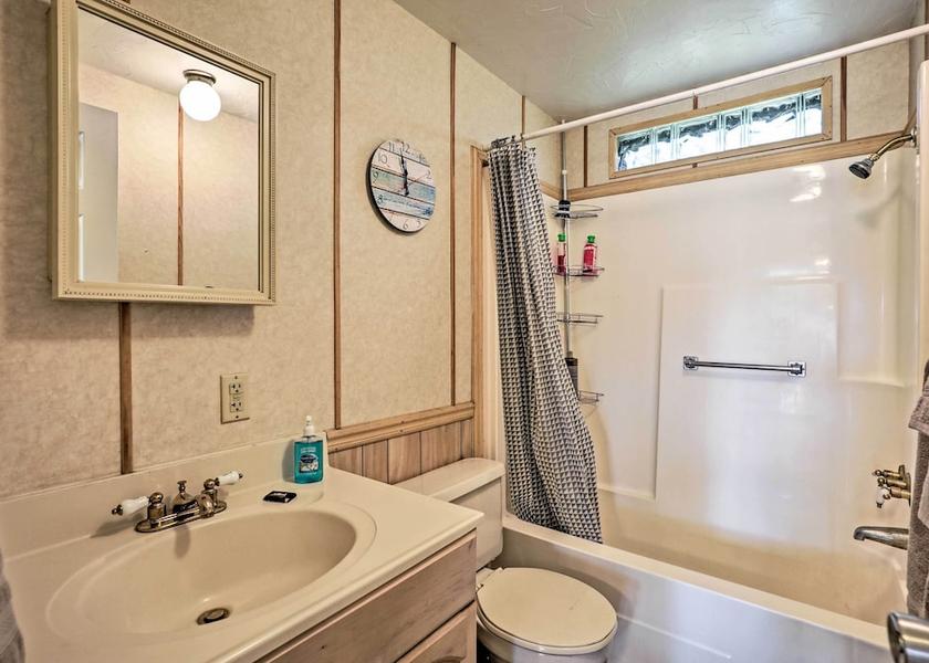 California Crescent City Interior Entrance