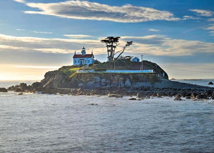 California Crescent City Interior Entrance