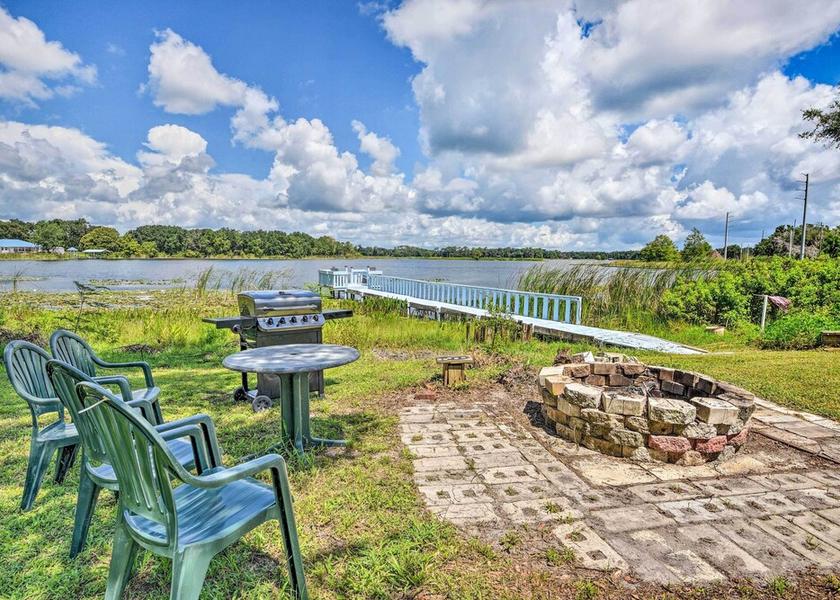 California Crescent City Interior Entrance