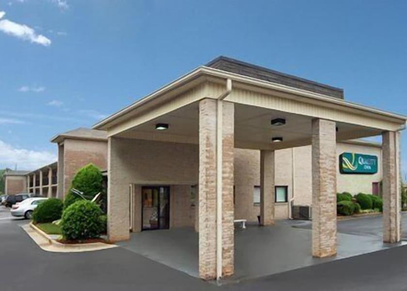 Georgia Flowery Branch Exterior Detail