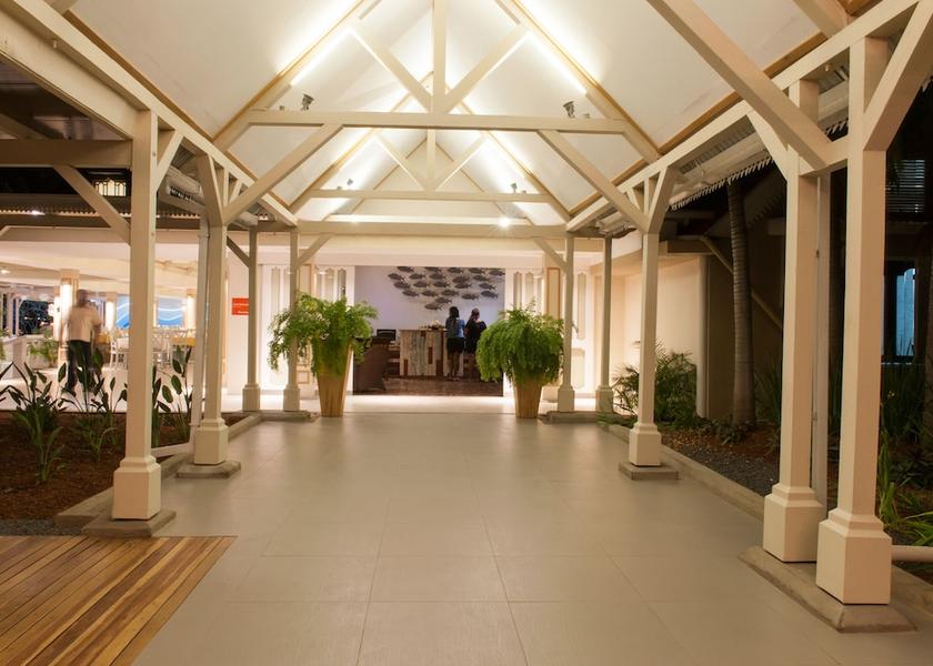 Rivière Noire Flic-en-Flac Interior entrance