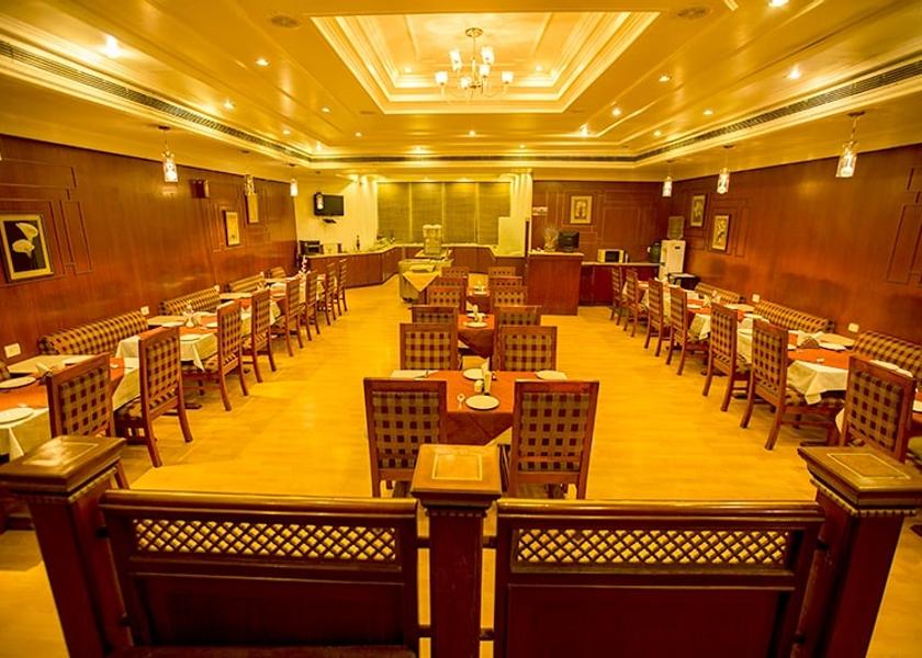Uttar Pradesh Lucknow Food & Dining
