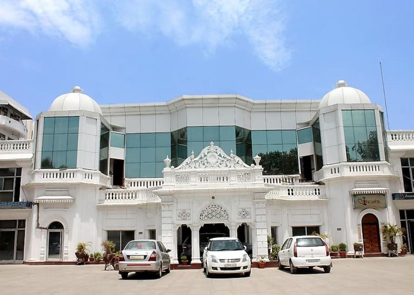 Uttar Pradesh Lucknow Hotel Exterior