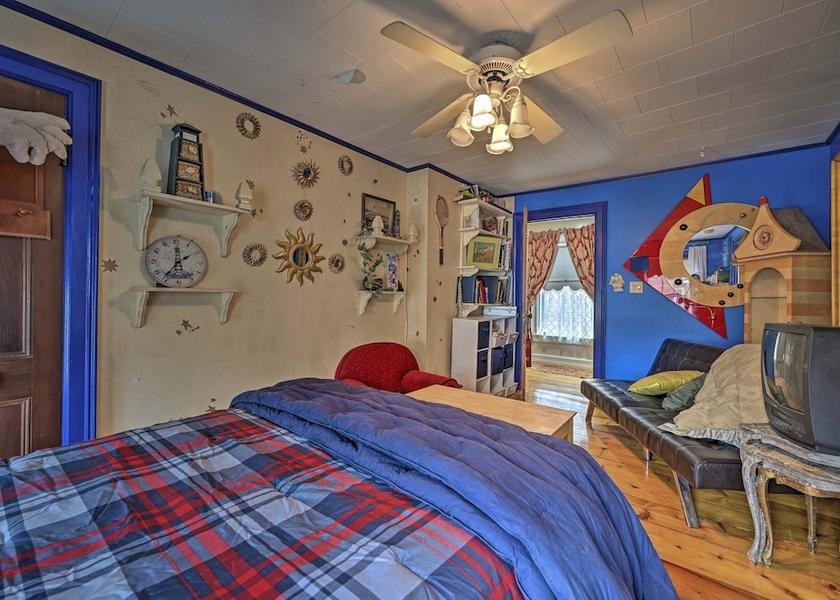 New York Plattsburgh Interior Entrance