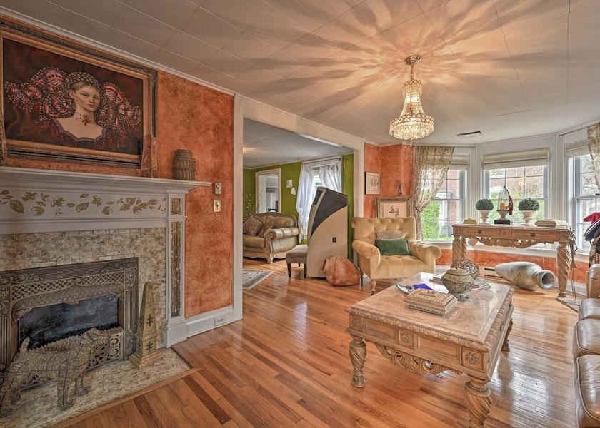 New York Plattsburgh Interior Entrance