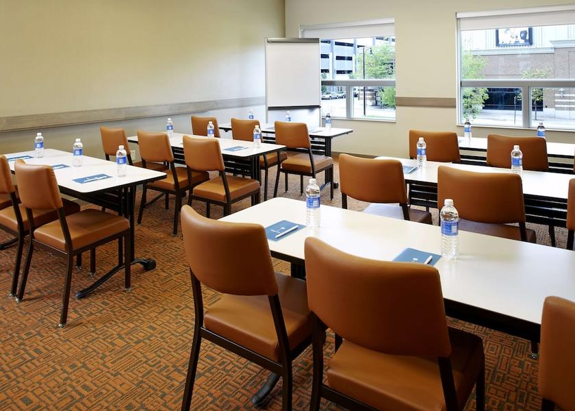 Pennsylvania Pittsburgh Meeting Room