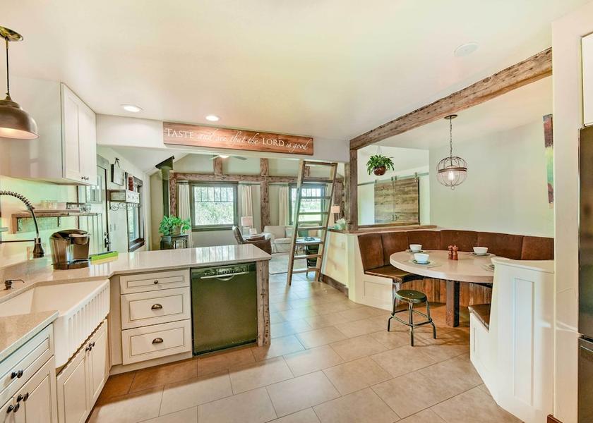 Colorado Gunnison Interior Entrance