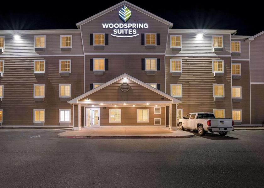 New Mexico Hobbs Exterior Detail