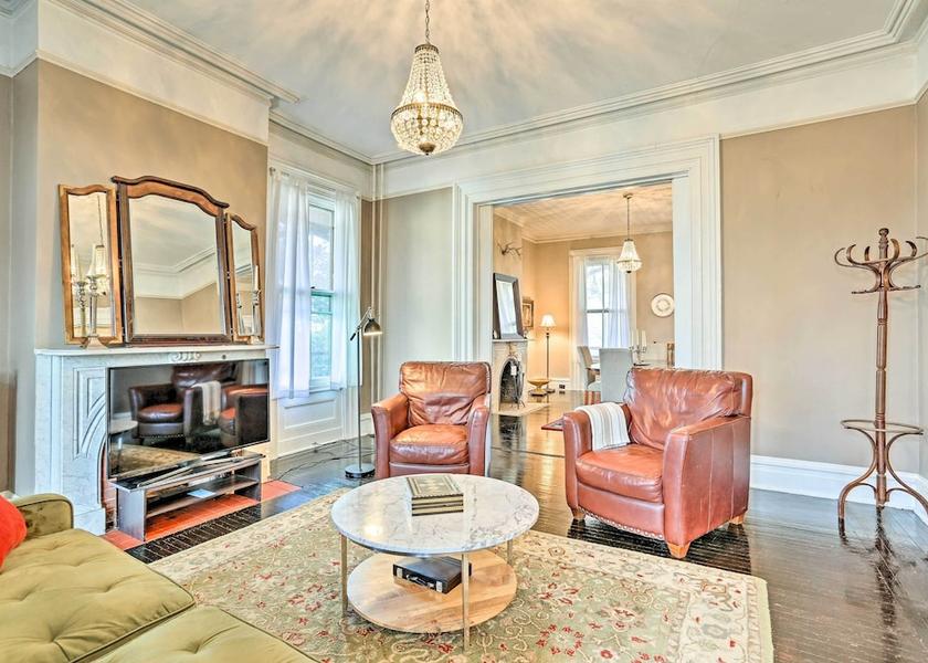 New York Poughkeepsie Interior Entrance