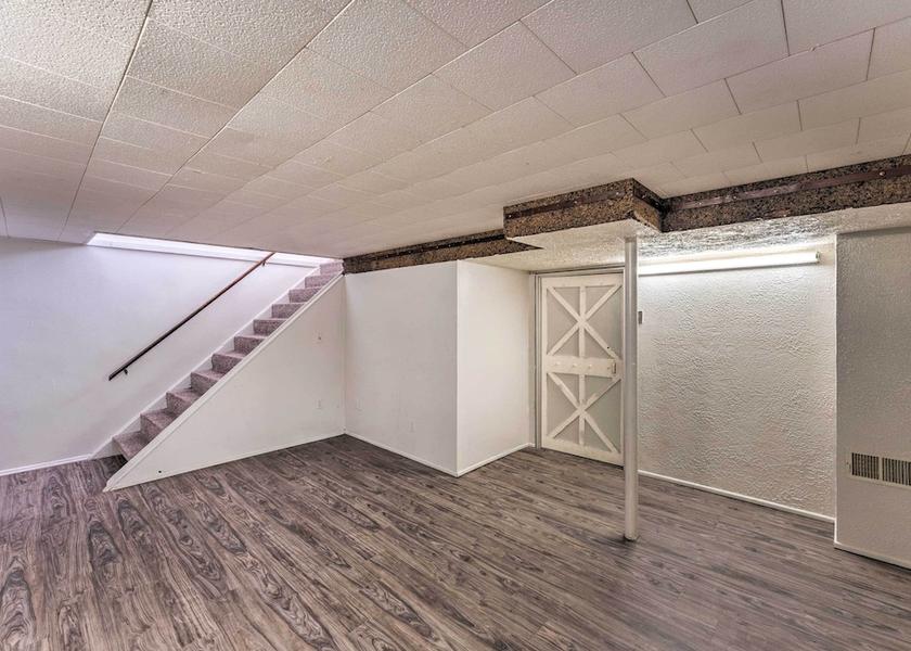 Illinois Rockford Interior Entrance