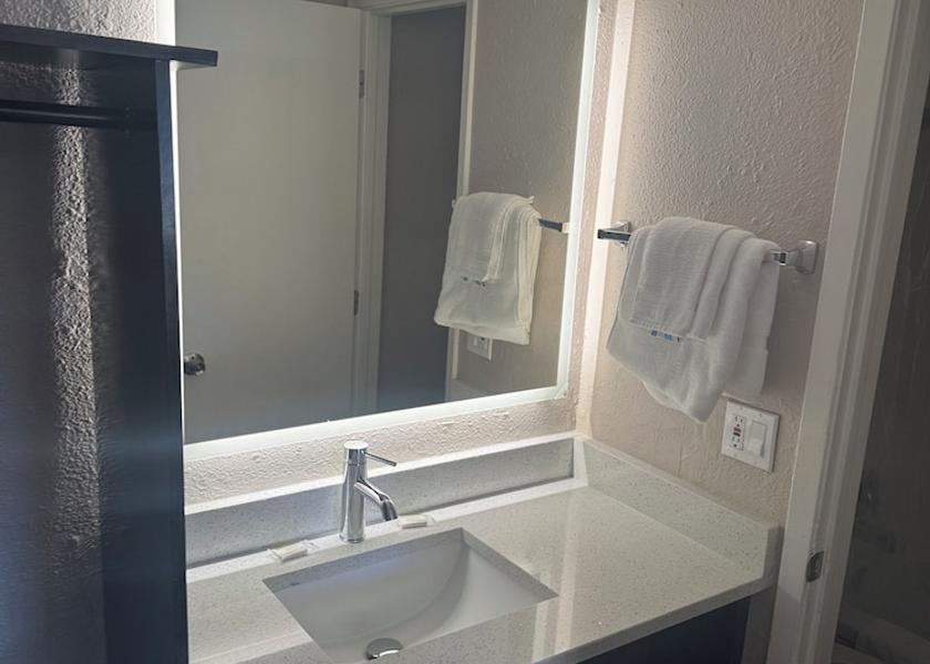 Illinois Rockford Bathroom