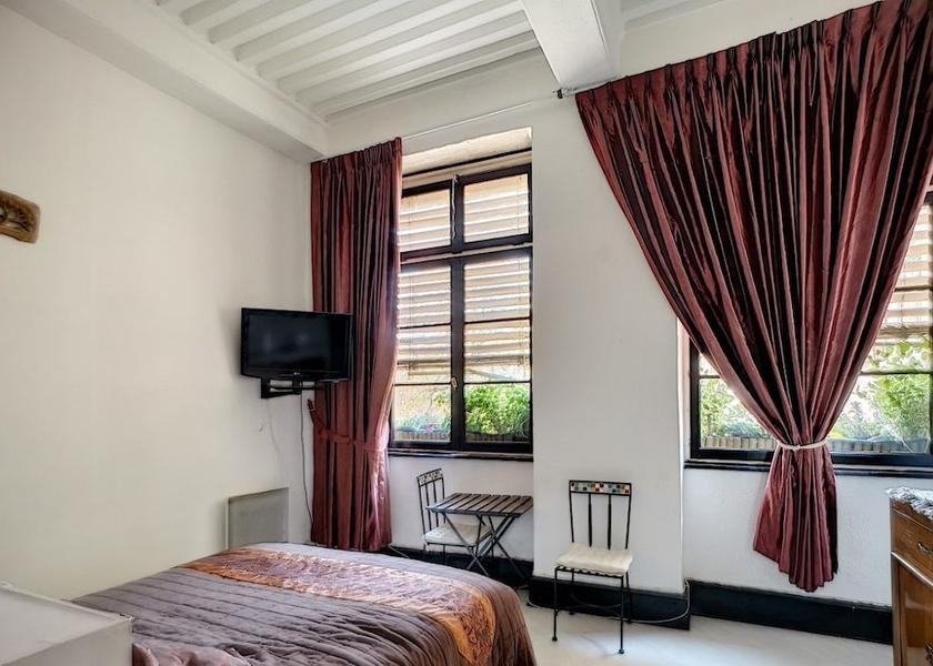 Auvergne-Rhone-Alpes Lyon Room