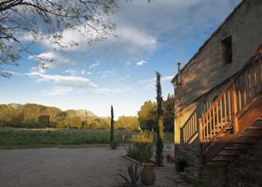 Provence - Alpes - Cote d'Azur Arles Exterior Detail