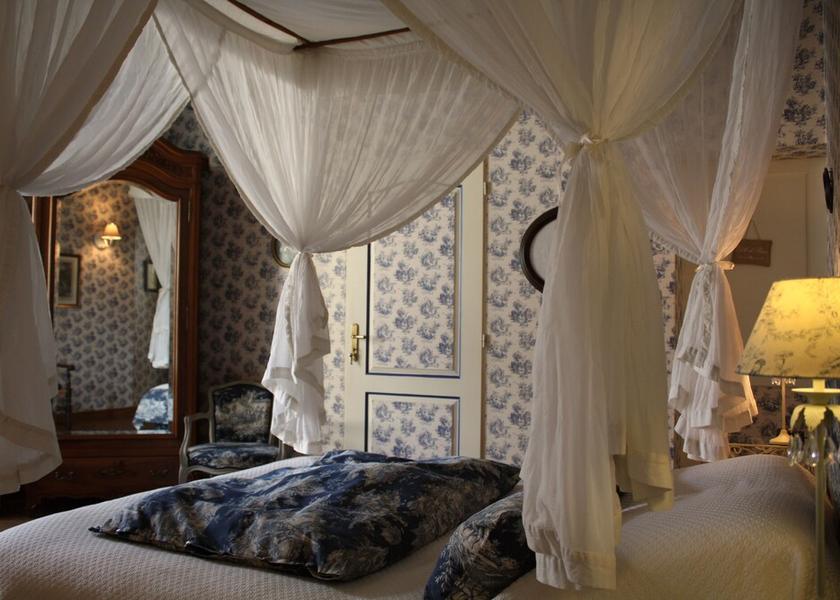 Normandy Bayeux Room