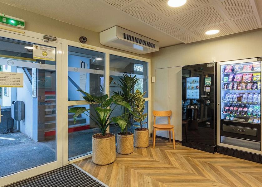 Nouvelle-Aquitaine Bayonne Lobby