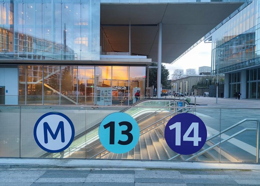 Ile-de-France Clichy Exterior Detail