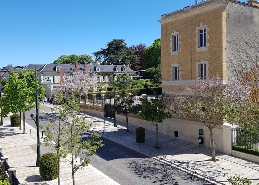 Grand Est Epernay Exterior Detail