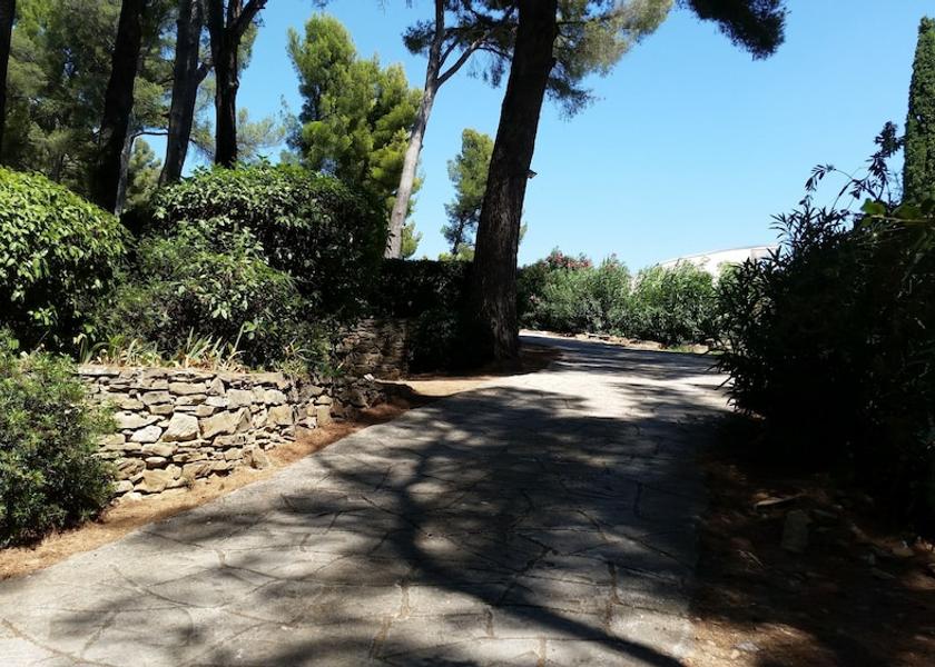 Provence - Alpes - Cote d'Azur La Ciotat Property Grounds