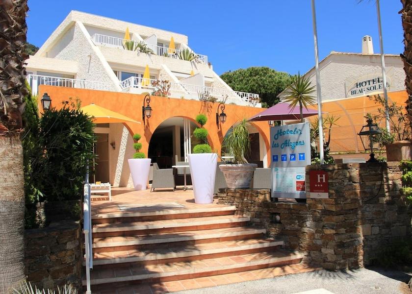 Var Le Lavandou Exterior Detail