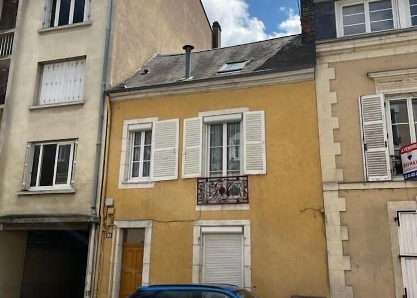 Pays de la Loire Le Mans Exterior Detail