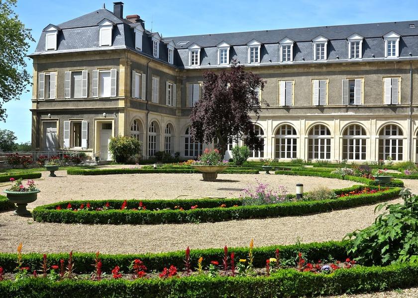 Bourgogne-Franche-Comte Nevers Exterior Detail