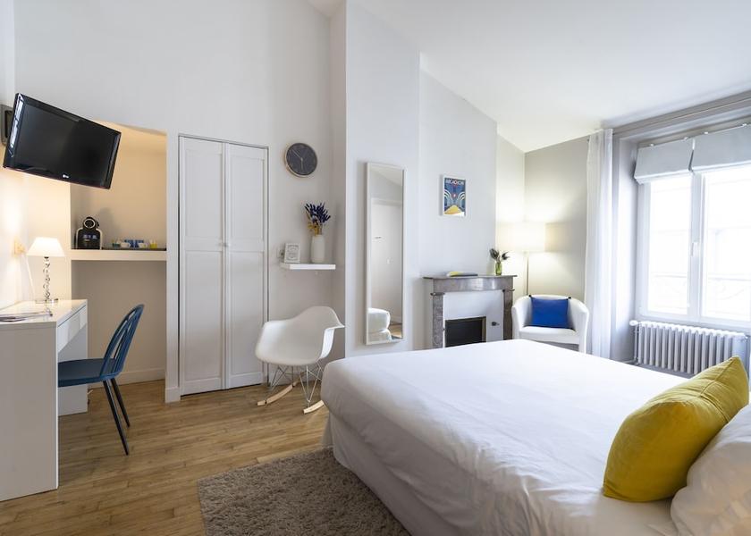 Nouvelle-Aquitaine Poitiers Room
