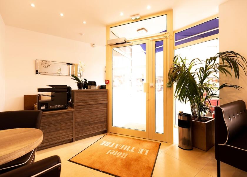 Île-de-France Suresnes Lobby lounge