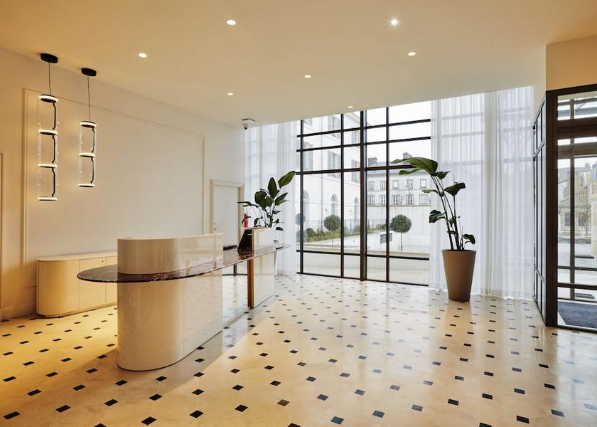 Grand Est Troyes Reception