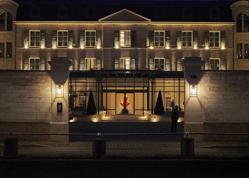 Grand Est Troyes Facade