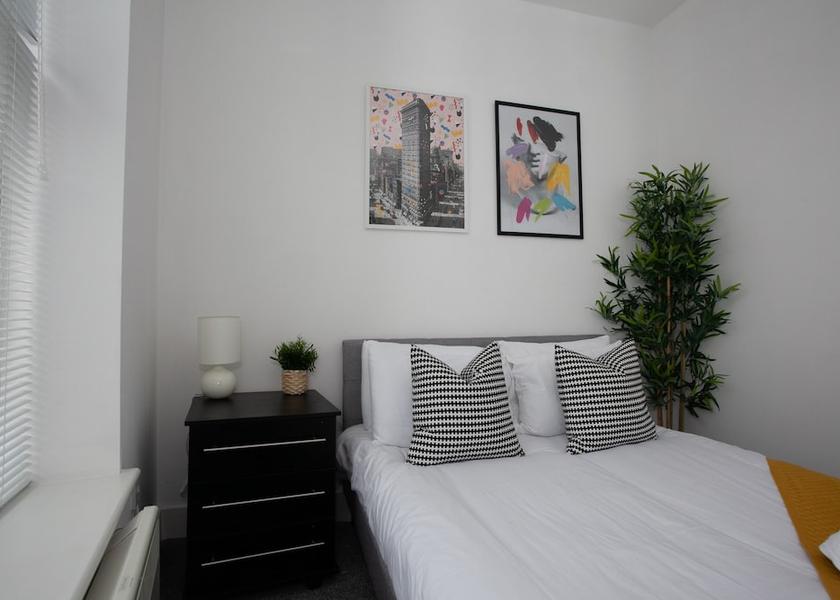 England Altrincham Room