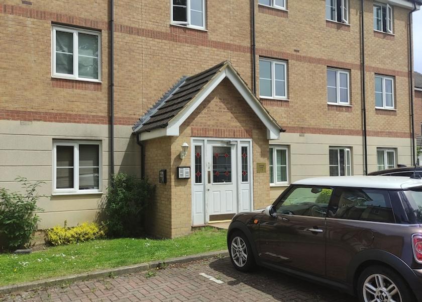 England Borehamwood Exterior Detail
