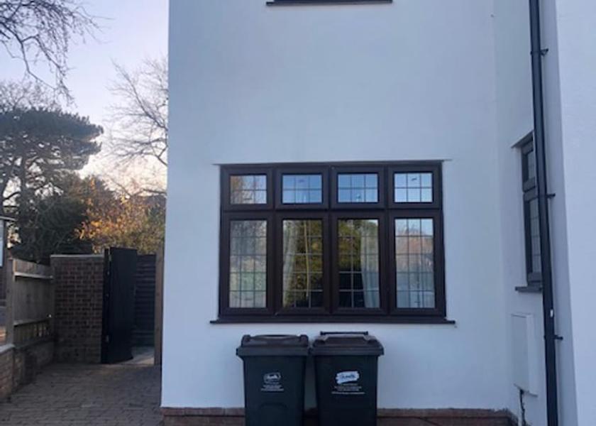 England Bromley Exterior Detail