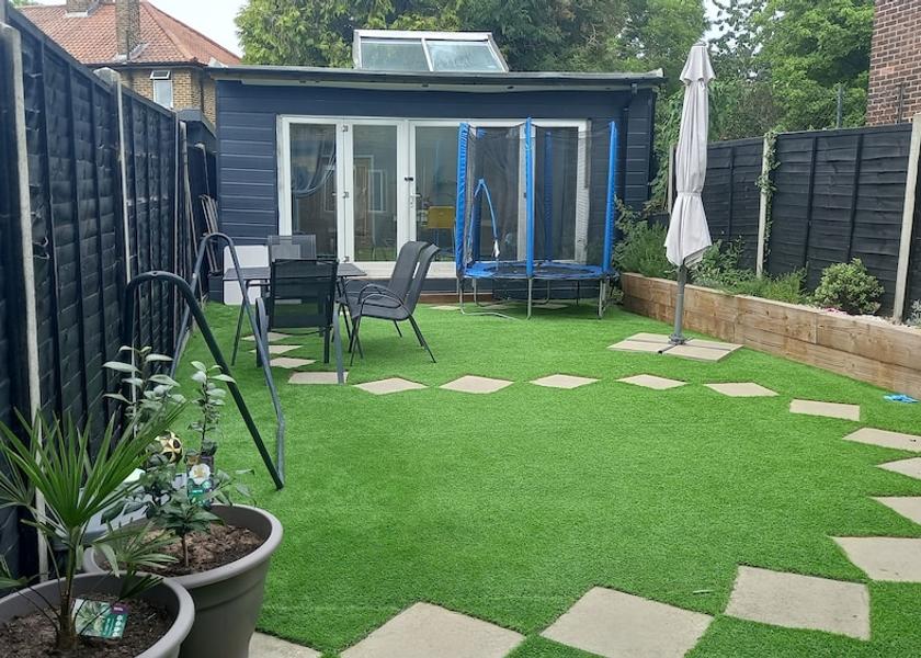 England Bromley Property Grounds