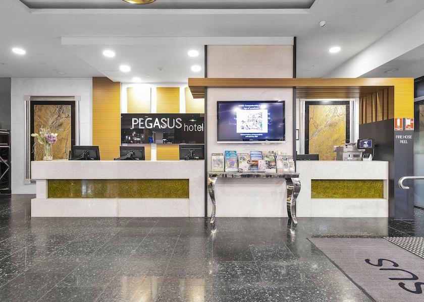 Victoria Melbourne Reception