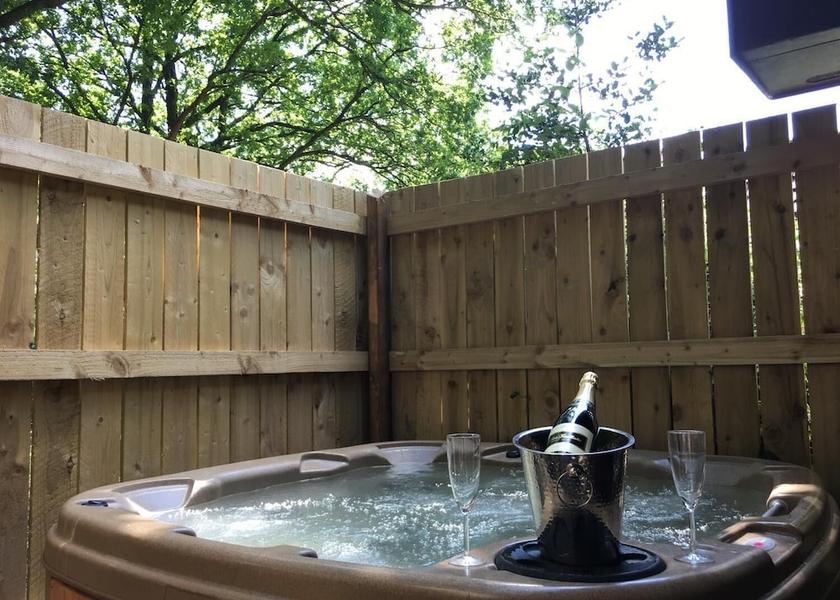 Wales Carmarthen Property Grounds