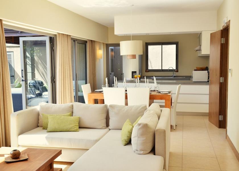 MU Cap Malheureux Interior Entrance