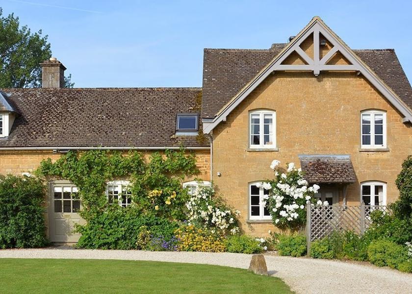 England Chipping Norton Property Grounds