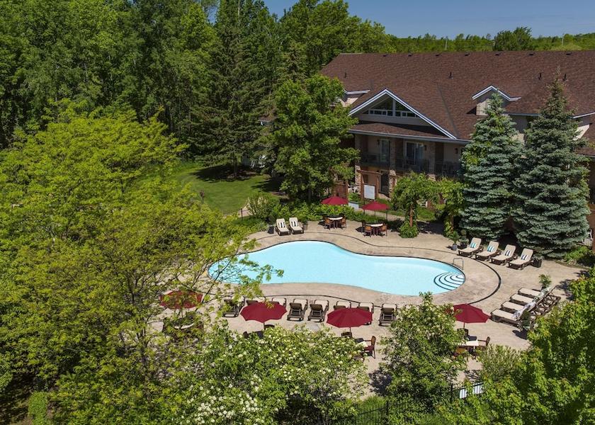 Ontario Collingwood Pool