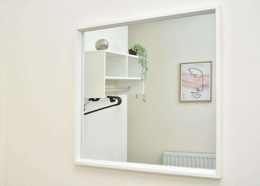 England Crewe Room