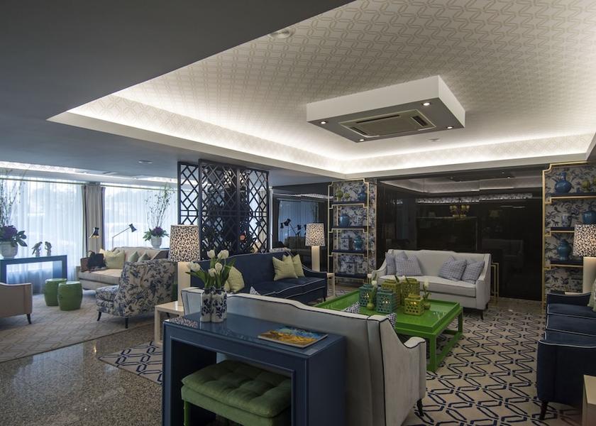 Santarém Ourem Lobby sitting area